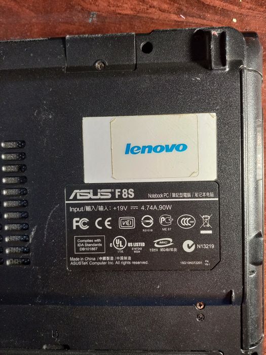 Ноутбук ASUS F8S