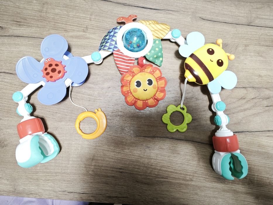 Бебешки играчки, въртележка