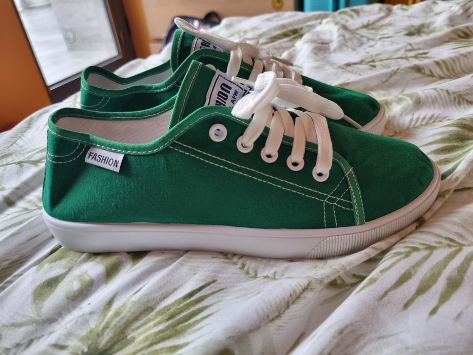 Зелени кецове 42 номер