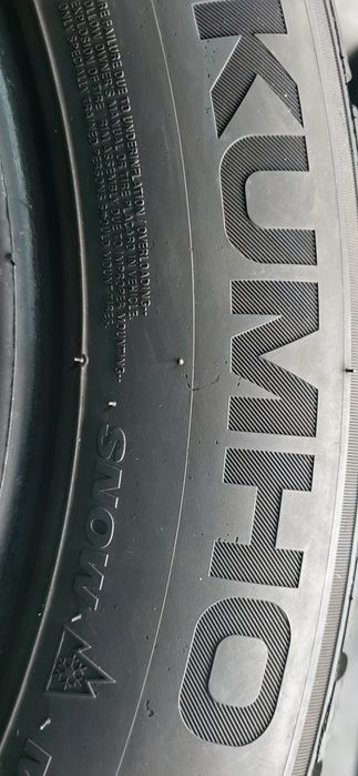 2 anvelope 235 55 17 kumho iarna wp52 2023 6,5mm