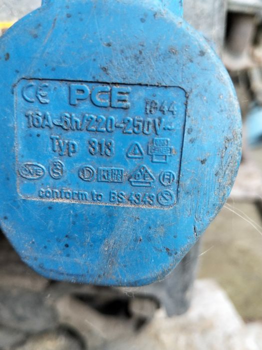 Vand sau schimb generator Honda cu animale