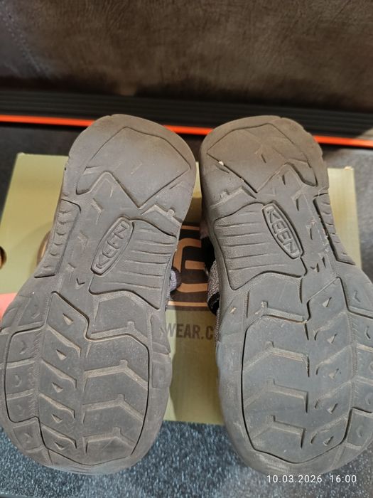 Keen детски сандали 34