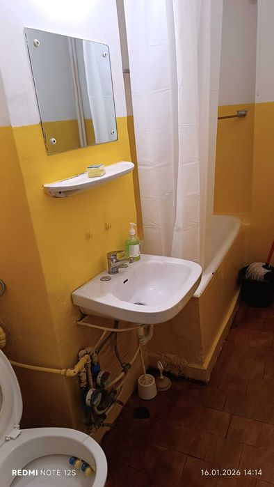 Închiriez garsonieră zona Emanuel