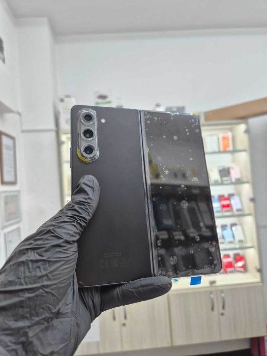 Samsung Galaxy Z Fold 5 / Black / 256GB / Garanție / Posibilitate Rate