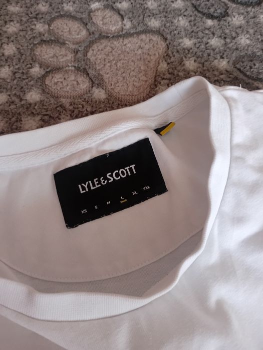 Продам футболку лаил скотт