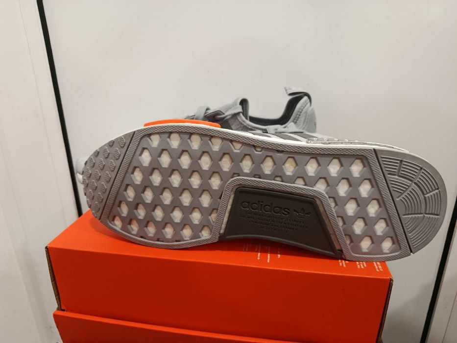 Adidas - номер 45 1/3 Оригинал Код 272