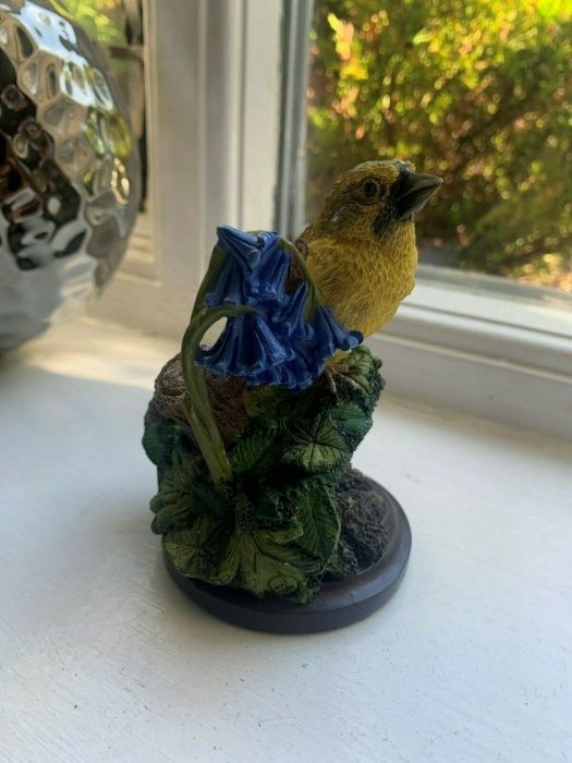 Mutat Publi Machete pasari veverita Eaglemoss pictate manual