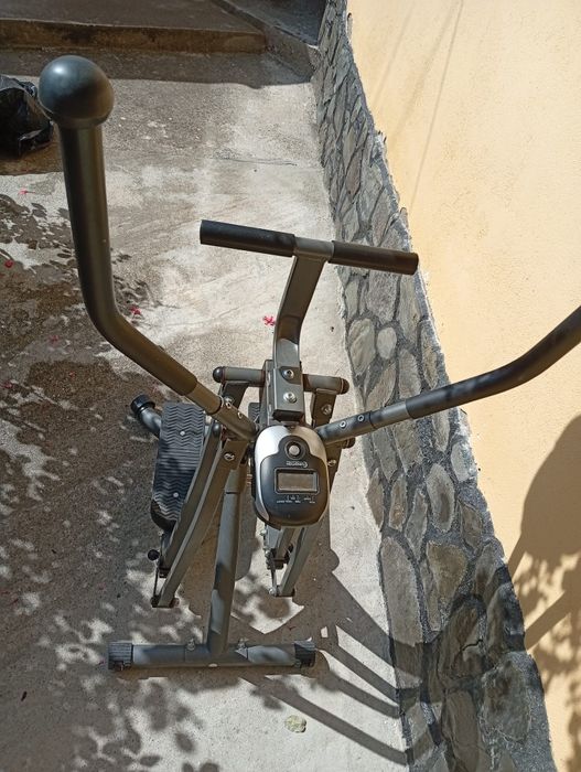 Aparat fitness-bicicleta eliptica