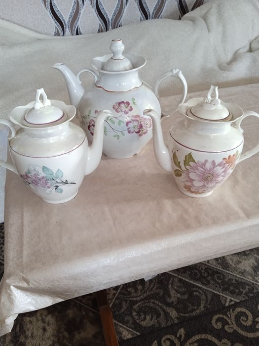 Чайники фарфоровые