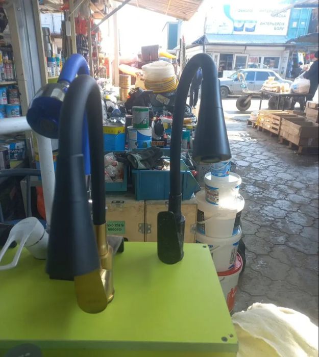 Продам смеситель для кухни и душа