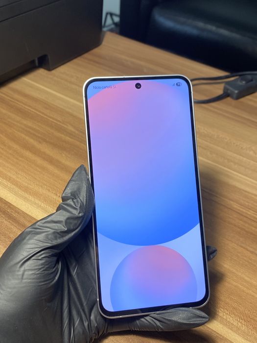 Samsung Galaxy S24 FE• 128 GB • Blue