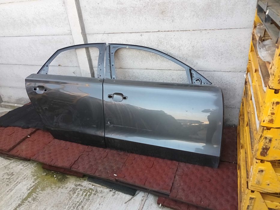 Usa usi dreapta audi a8 d4 4H