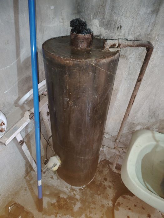 Titan 90 lt bosa kere. Tel qil ila kelishamiz.