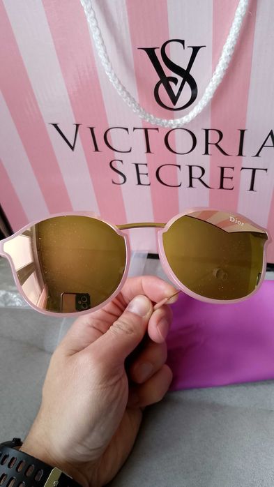 Стилни Дамски очила