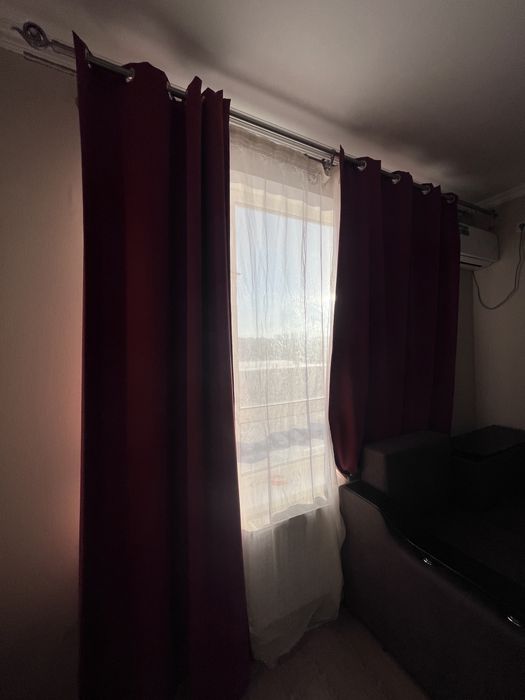 Продам шторы с карнизом