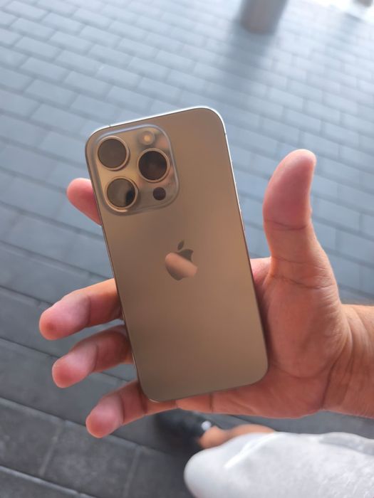 Iphone 15 pro impecabil