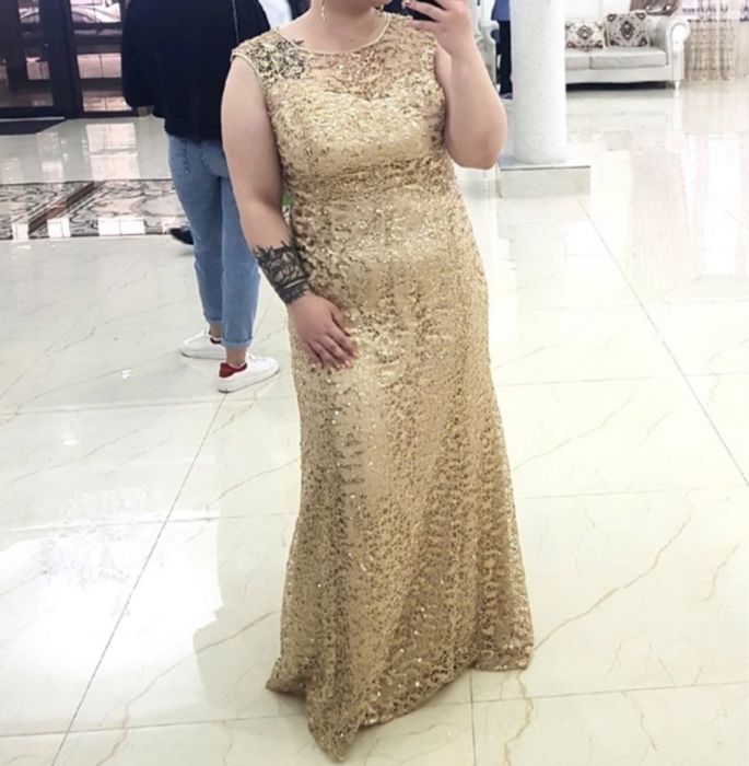 Вечернее платье