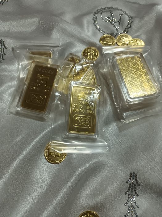 Vând linguri placate cu aur 24k