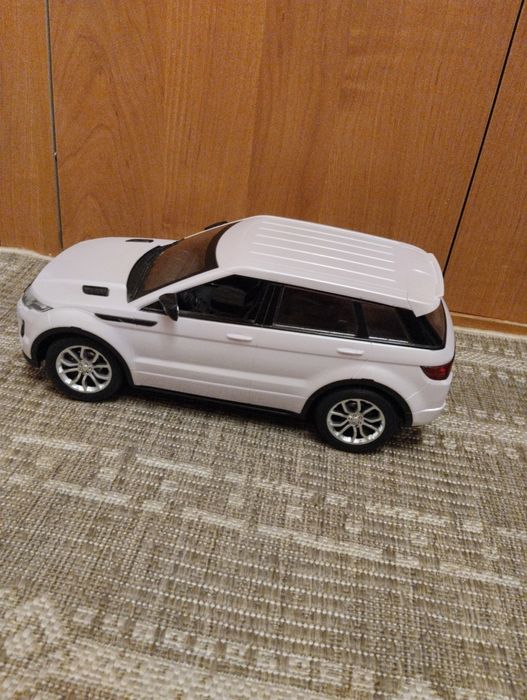 Машинка на пультуправлении