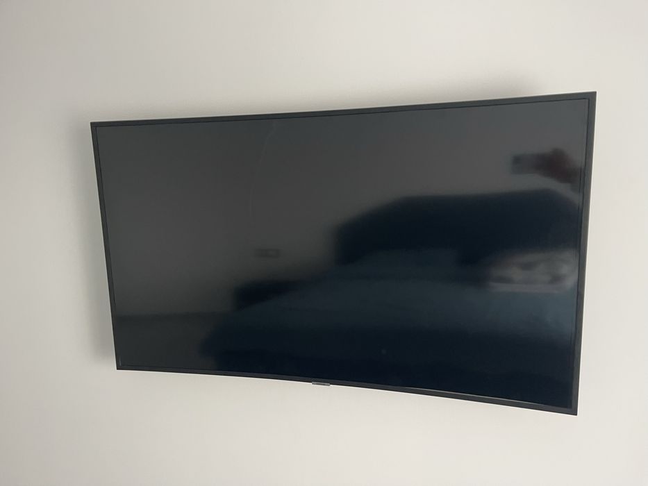 Smart Tv SAMSUNG curbat 139 cm