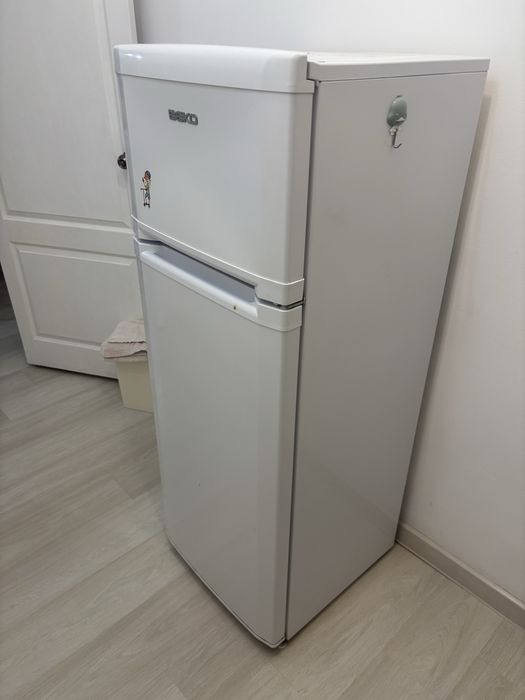 Продается холодильник