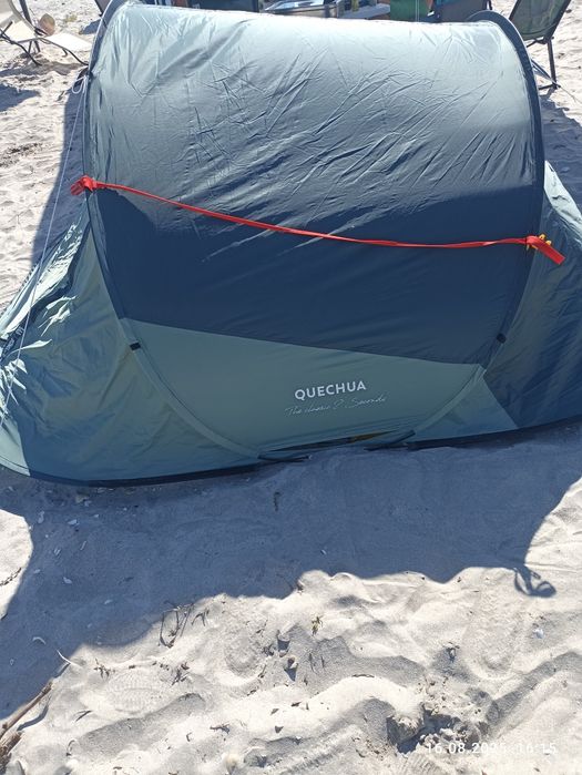 Cort Quechua 2 seconds 3 persoane