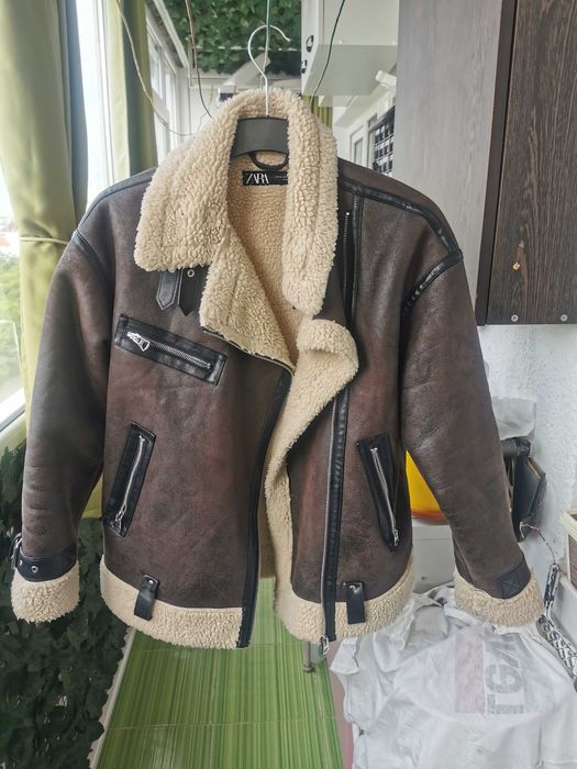 Geaca Zara piele maro imblanita integral,mar. XS pentru barbati