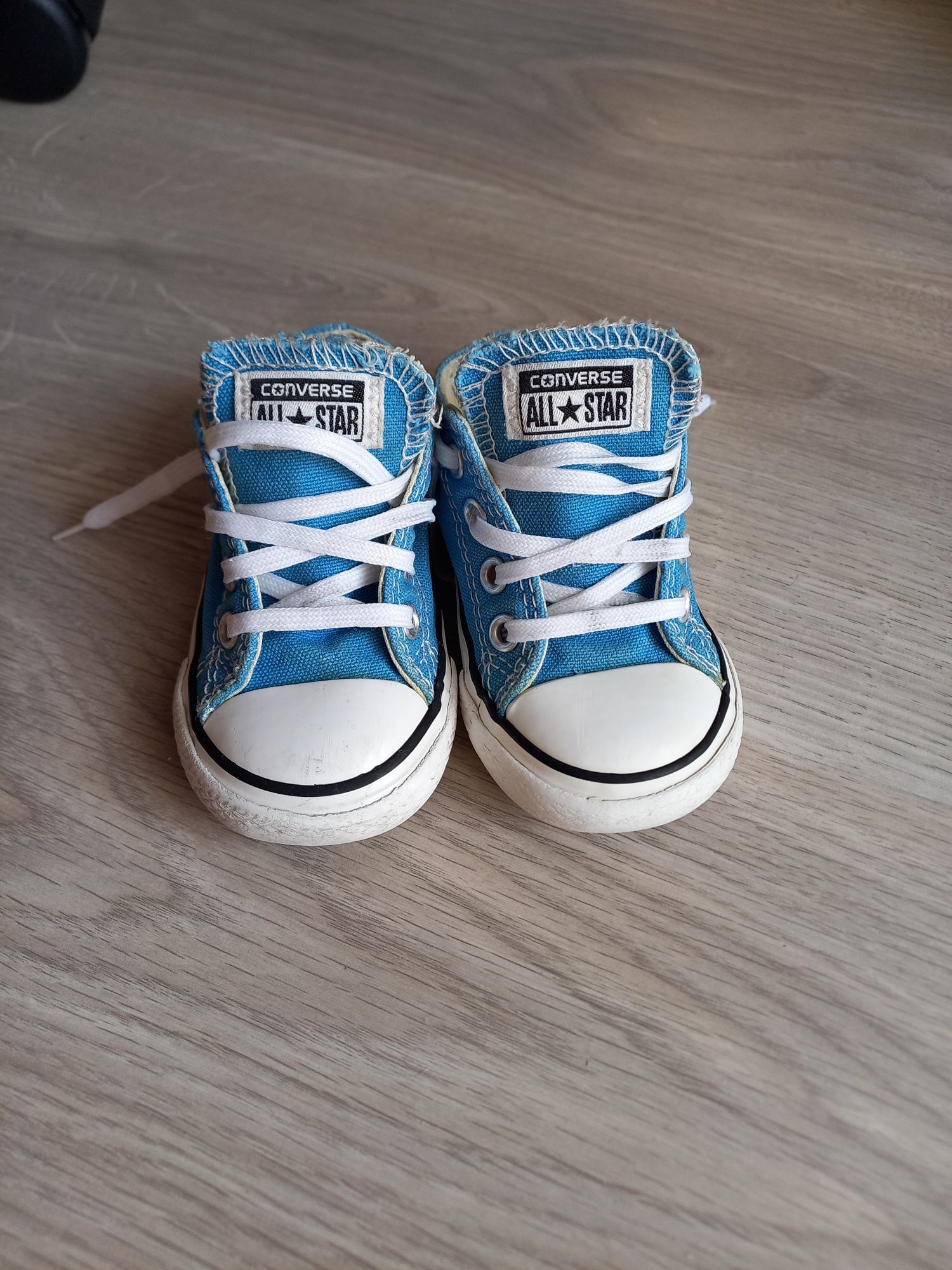 Converse bebe marime 21 Cluj Napoca OLX.ro