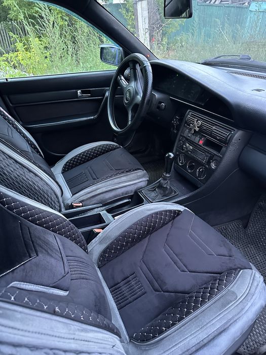 Продам Ауди 100 С4