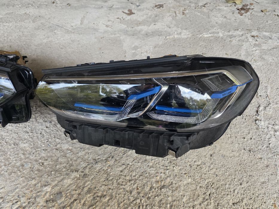 Bmw X3 G01 X4 G02 LCI Laser ляв и десен фар 2023