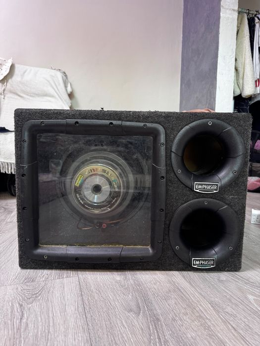Vând tub de bass Emphaser și stație Kenwood