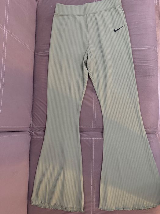Панталон на Nike