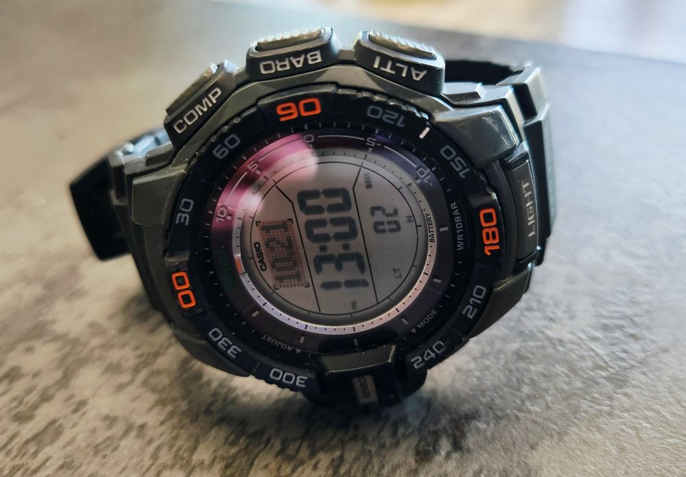 Amanet F28: Ceas Casio Pro Trek 3415 (L)