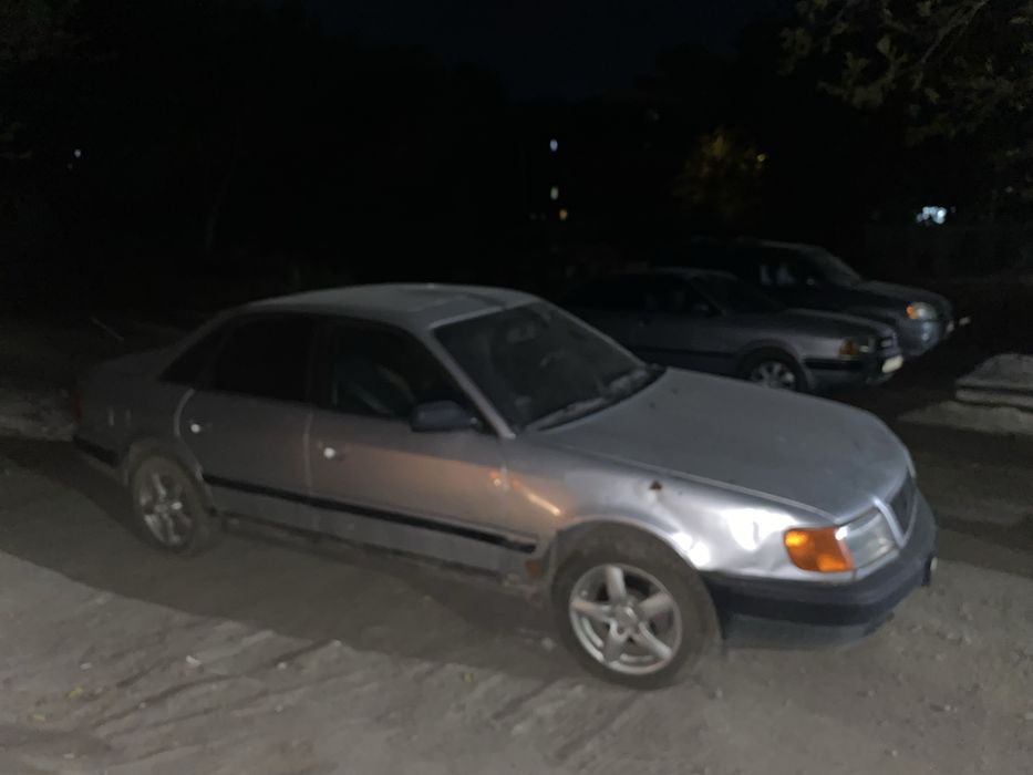 Продам ауди 100