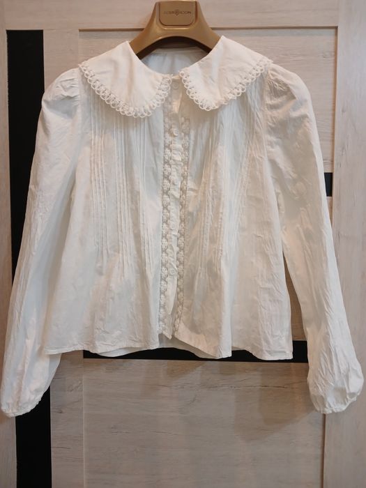 Нежные 2 белые кофты. Nejniy 2 ta oq kofta