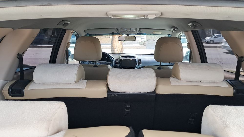 Kia sorento 2013год