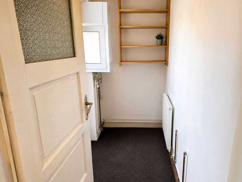 Apartament 3 camere, Târgu Jiu – Piața Mică. 68,44 mp