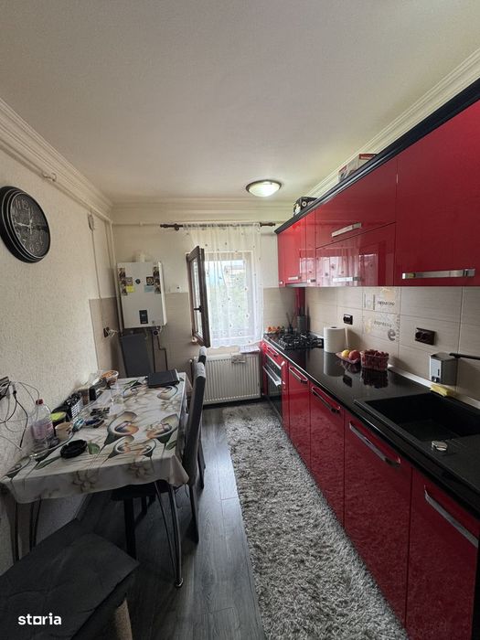 Apartament cu 4 camere, etaj 3 din 4 , Str. Belsugului , Micro 17.