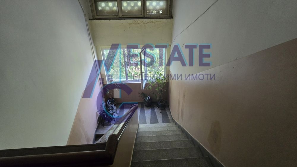 Двустаен апартамент с отделна кухня и 2 тераси в гр.София, Надежда - снимка 9