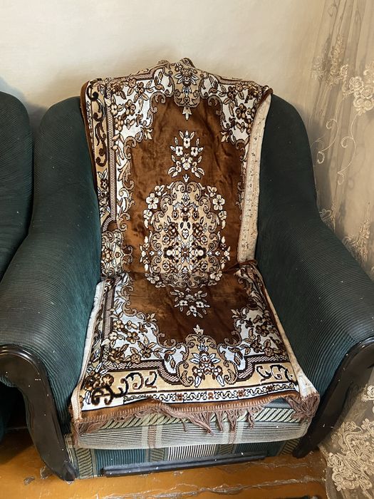 Кресла, прочные, хорошего качества