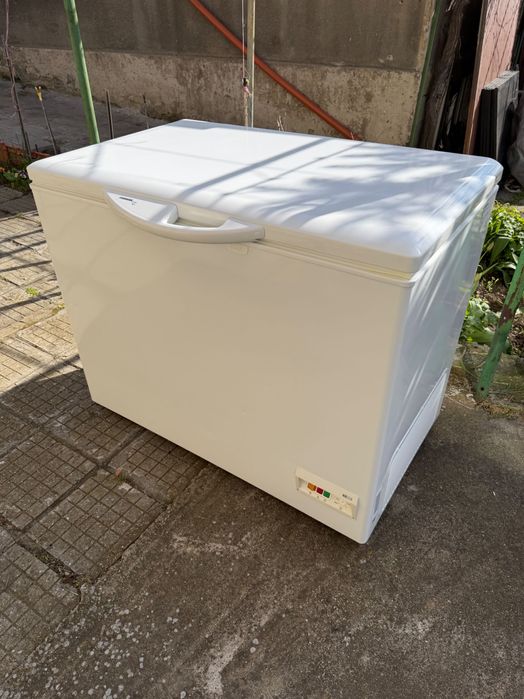 Фризер Либхер 245л.