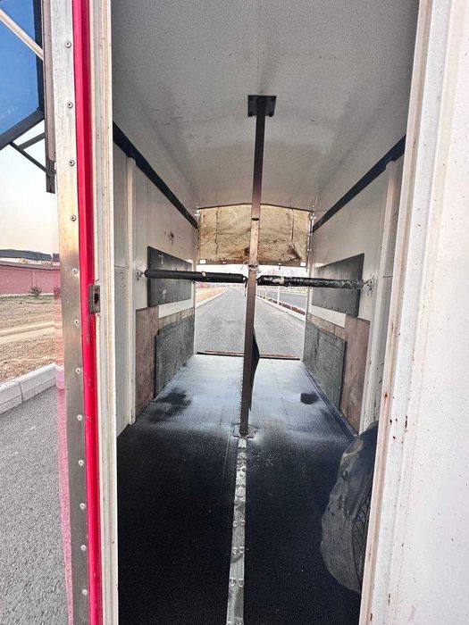 Коневозка прицеп