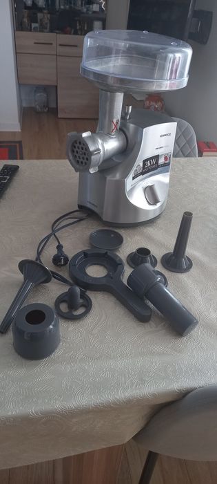 Masina de tocat Kenwood 2000 Pro Excel
