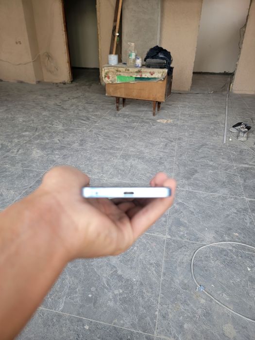 Reddit 13 4g 256/6 GB