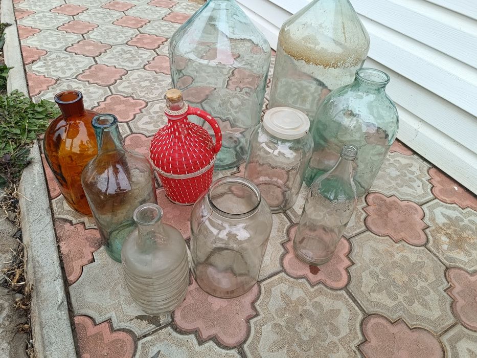 бутыль стеклянный