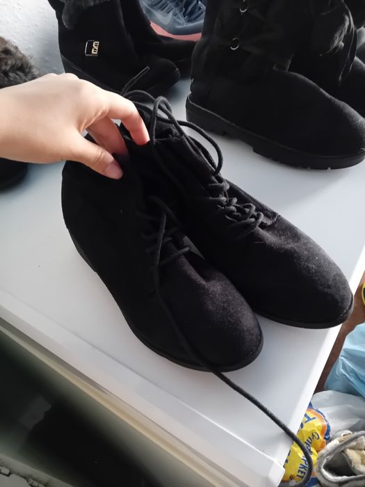 Боти и ботуши 10лв бройката