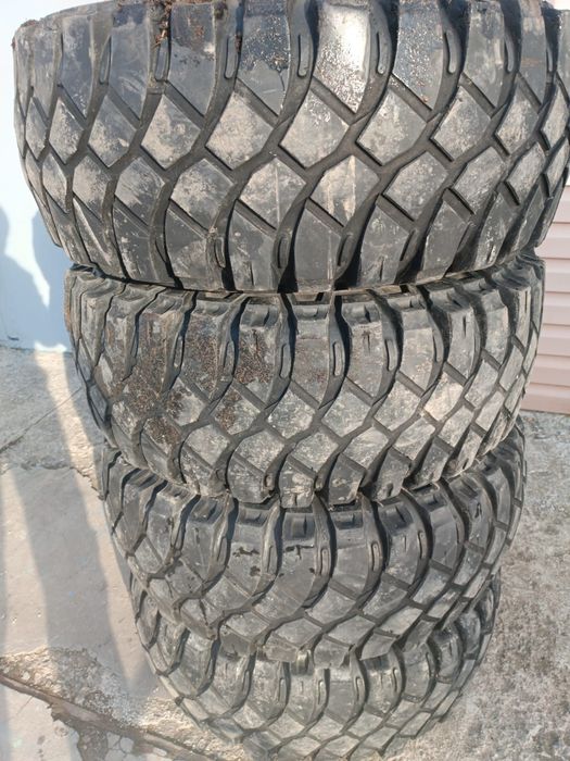 Продам автошины для внедорожников 35/12,5/15
