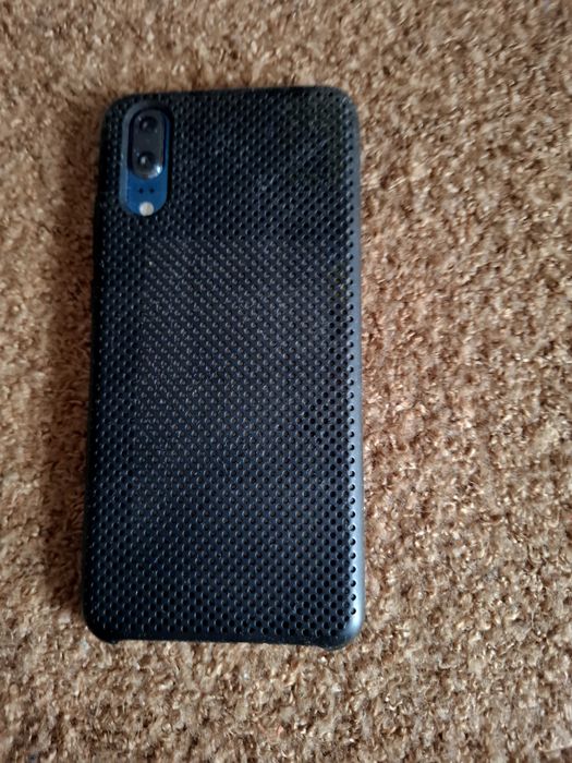 Huawei p20 в отлично състояние