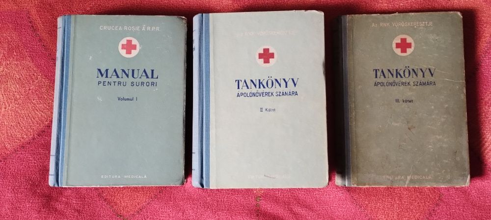 Tankönyv Ápolónővérek Számára II. III. Kötet, Manual pt. Surori Vol I.