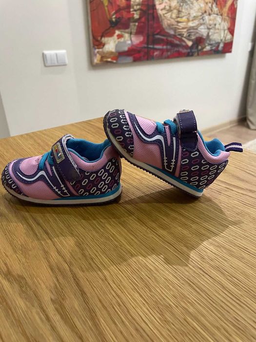 Детские кроссовки 20 размер